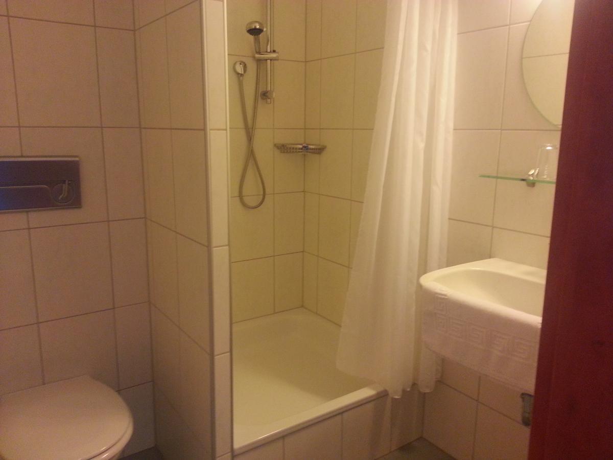 Schmucker Jaeger - Hotel Garni Munden  ภายนอก รูปภาพ